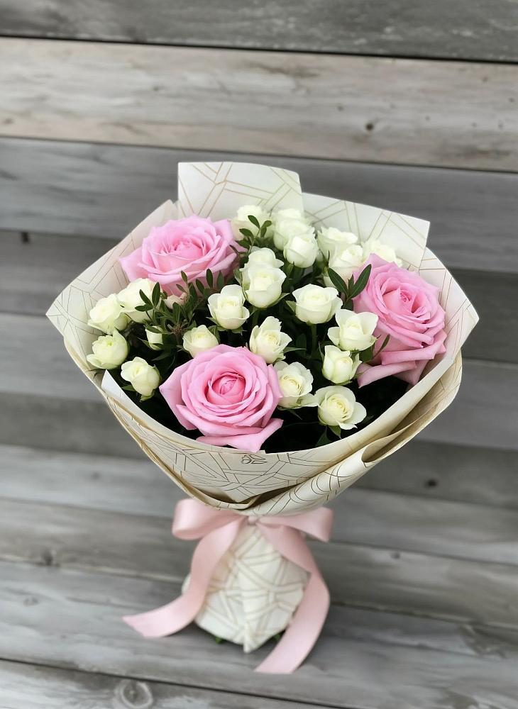 Букет цветов из: Розы в Нижнесортымском