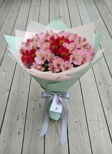 Букет цветов из:  Альстромерии в Нижнесортымском