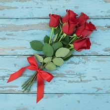 Букет Красные розы в Нижнесортымском
