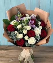 Букет цветов из:  Розы и Альстромерии в Нижнесортымском