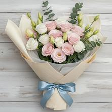 Букет цветов из:  Лизиантусы #REPLACE_PRED# Нижнесортымском