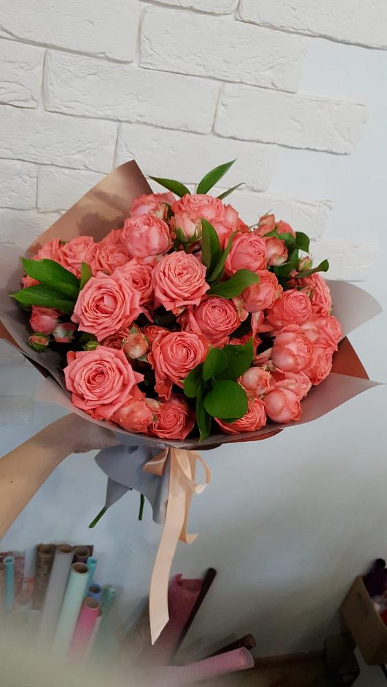 Букет цветов из: Розы в Нижнесортымском