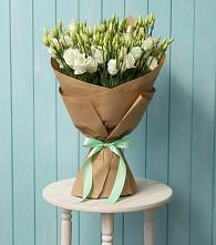 Букет цветов из:  Лизиантусы в Нижнесортымском