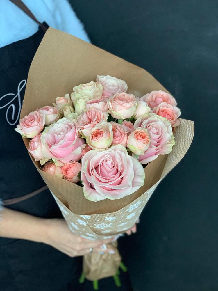 Букет цветов из: Хризантемы и Розы в Нижнесортымском