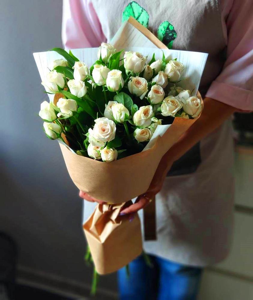 Букет цветов из: Розы в Нижнесортымском