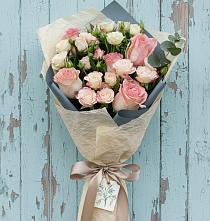 Букет цветов из:  Розы #REPLACE_PRED# Нижнесортымском
