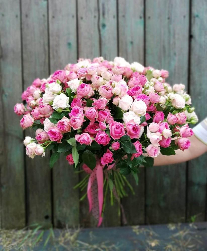 Букет Розовые кустовые розы Натали и Лав Лидия в Нижнесортымском