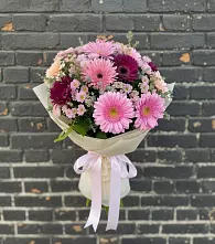 Букет цветов из:  Герберы и Хризантемы в Нижнесортымском