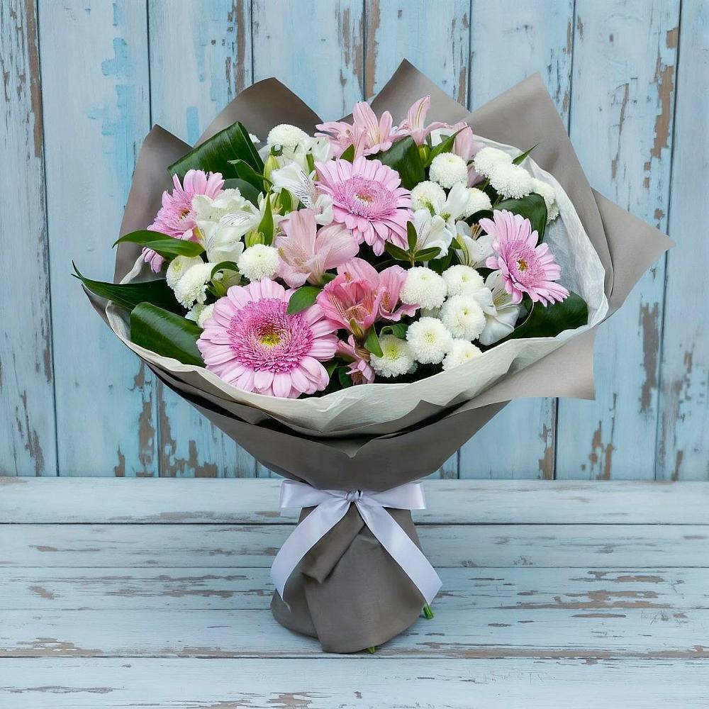 Букет цветов из: Герберы, Альстромерии и Хризантемы в Нижнесортымском