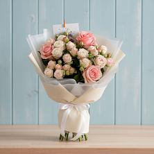 Букет цветов из:  Розы в Нижнесортымском