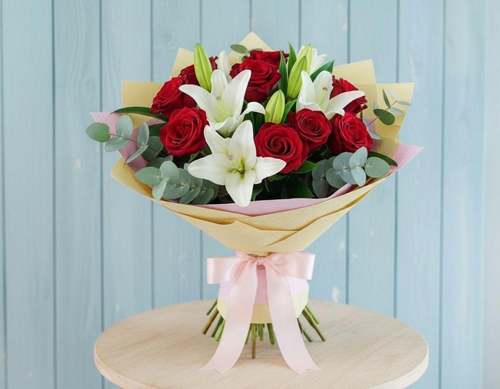 Букет цветов из: Лилии и Розы в Нижнесортымском